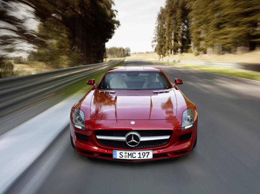  Mercedes-Benz SLS AMG 2010 года  (фото 34 из 526)